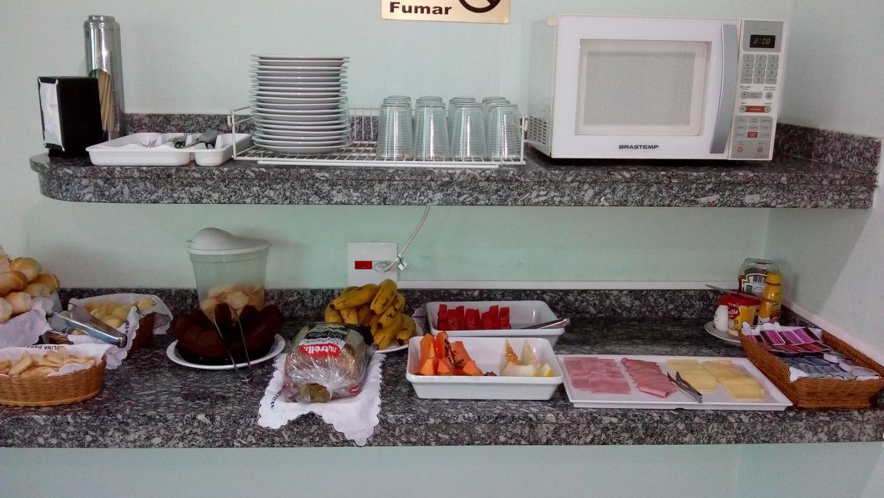 Colina Park Hotel ปีราซิกาบา ภายนอก รูปภาพ