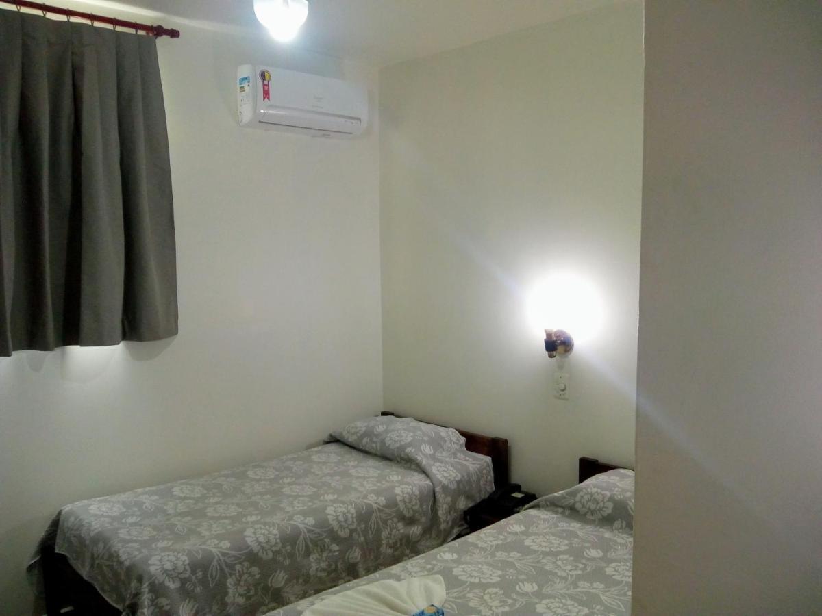 Colina Park Hotel ปีราซิกาบา ห้อง รูปภาพ