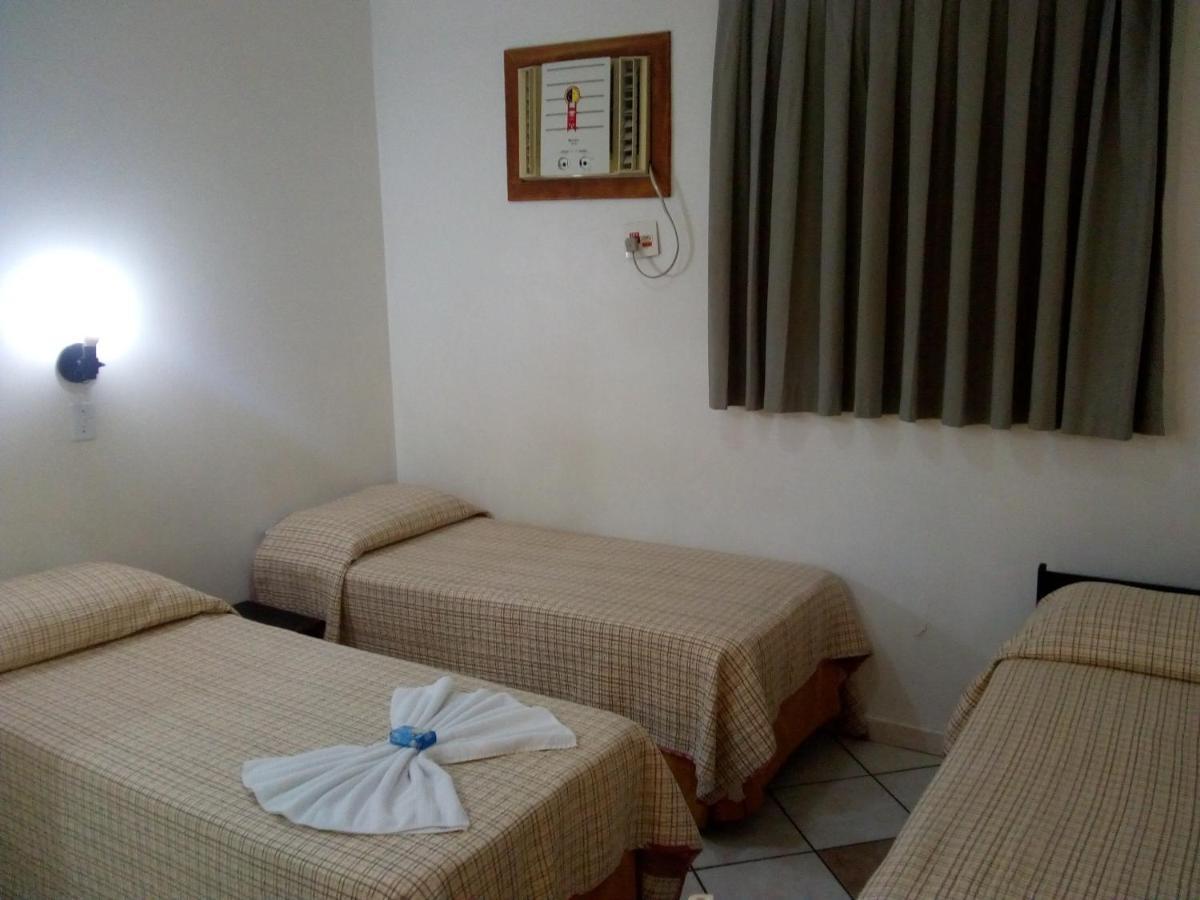Colina Park Hotel ปีราซิกาบา ห้อง รูปภาพ